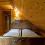 Goscinne Ino Zajrzyj Holiday home *