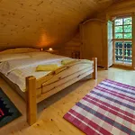 Goscinne Ino Zajrzyj Holiday home *